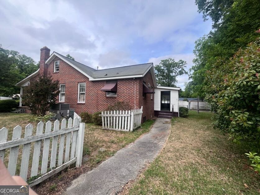 Photo of 211 Gordon Street, Thomson, GA 30824 (MLS # 10779755)