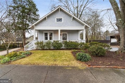 Photo of 2053 Oakview Road SE, Atlanta, GA 30317 (MLS # 10690350)