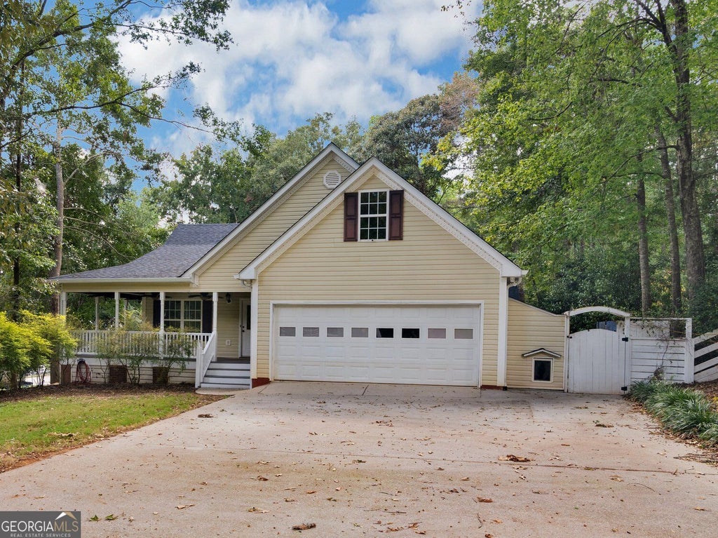 Photo of 177 White Lane, Stockbridge, GA 30281 (MLS # 10866919)