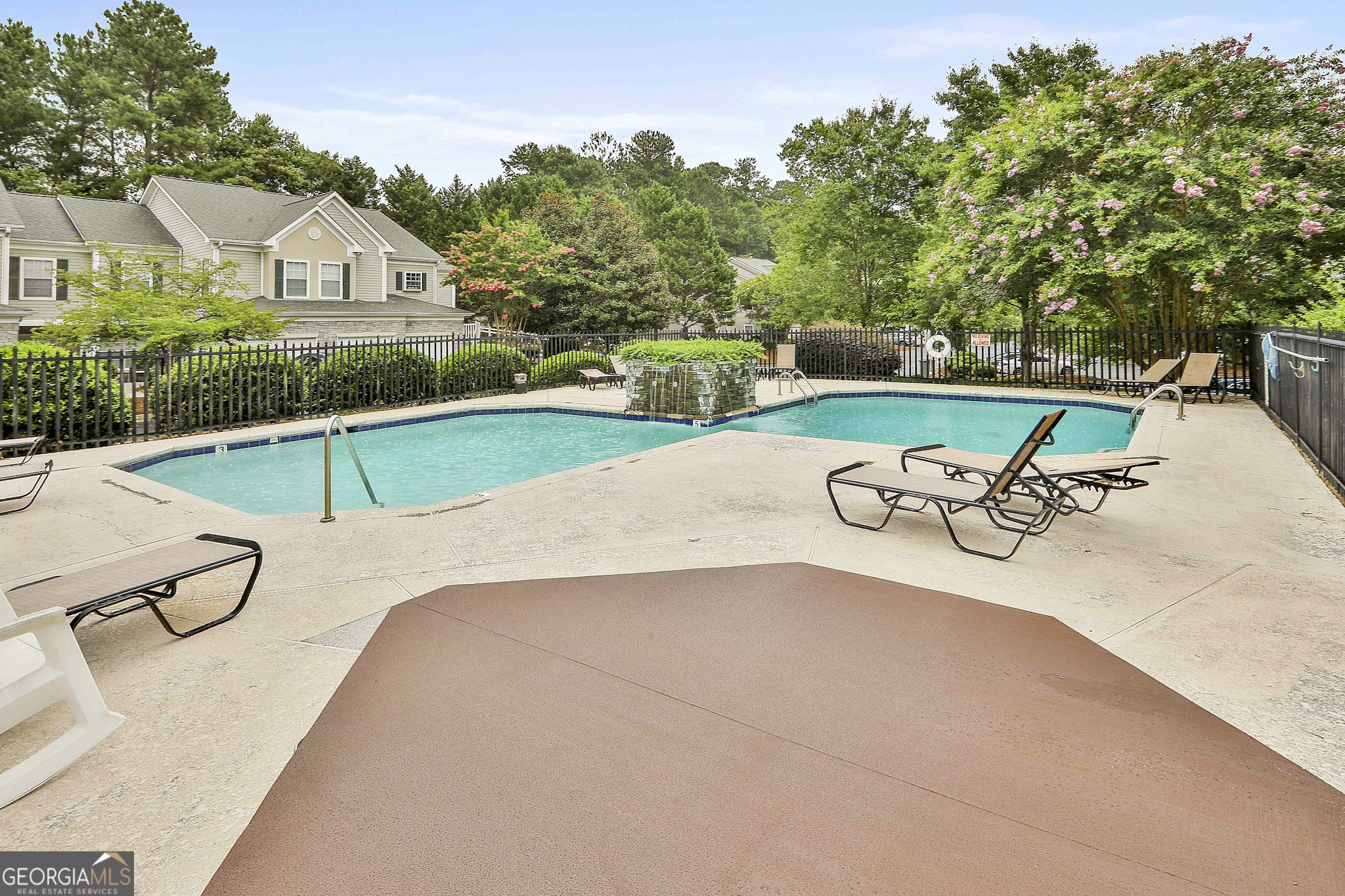 Peachtree City, Georgia 30269, United States, 3 Bedrooms Bedrooms, ,4 BathroomsBathrooms,Residential,Active,135850