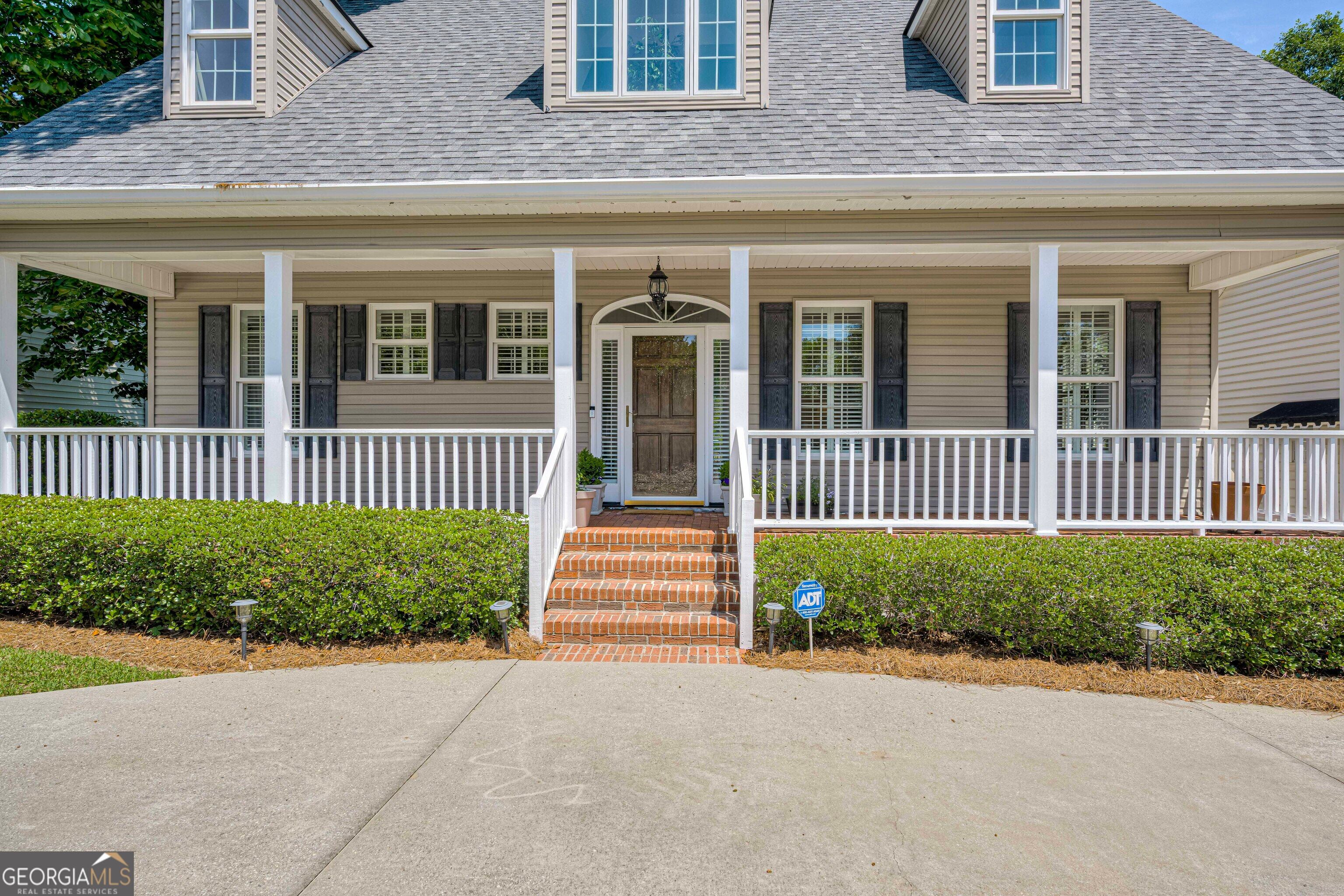 225 Water Oak DR