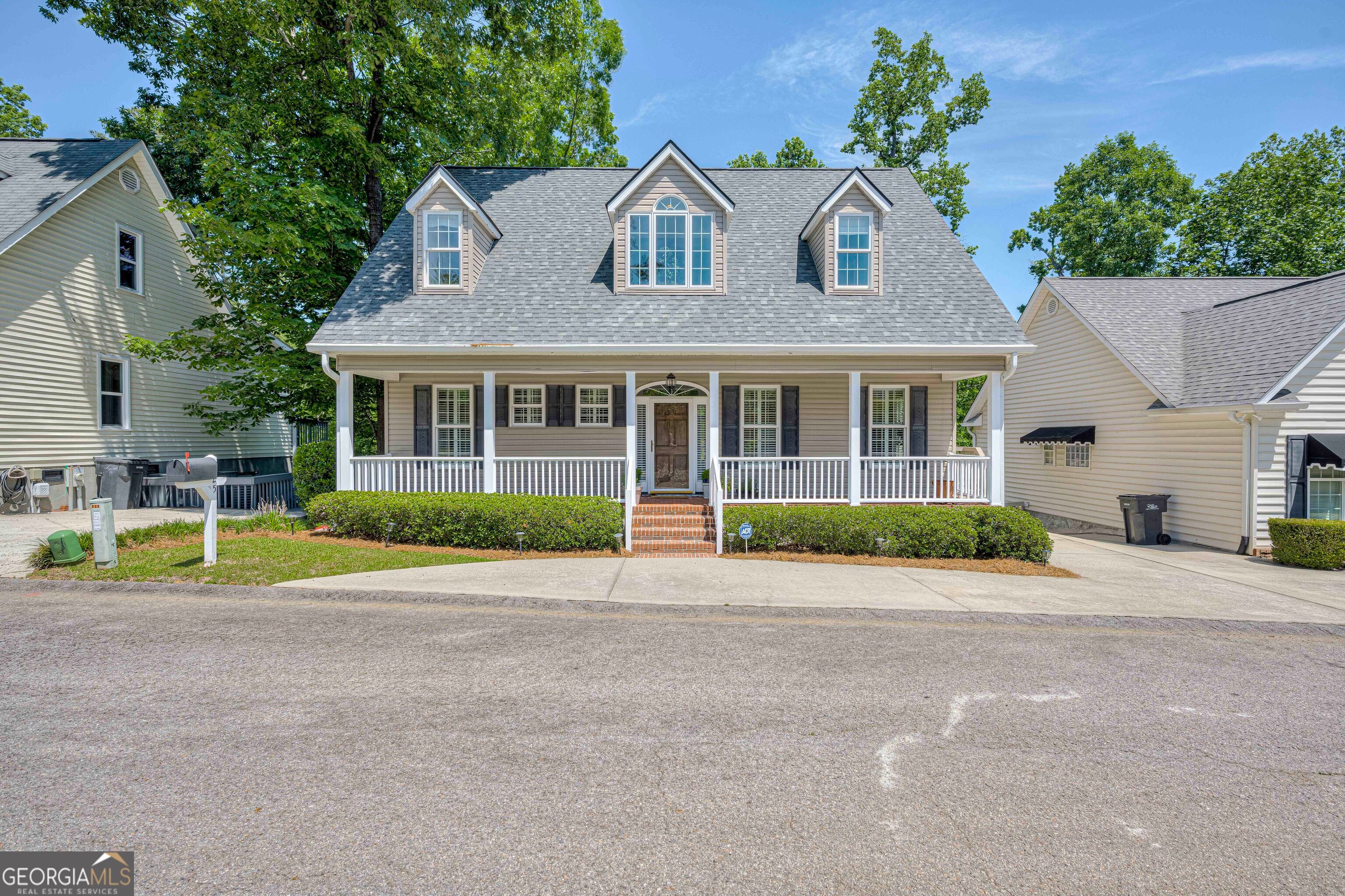 225 Water Oak DR