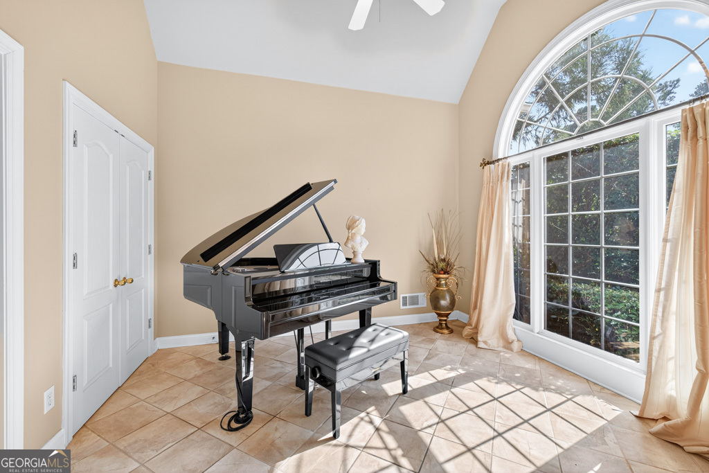 994 Fairview Club CIR