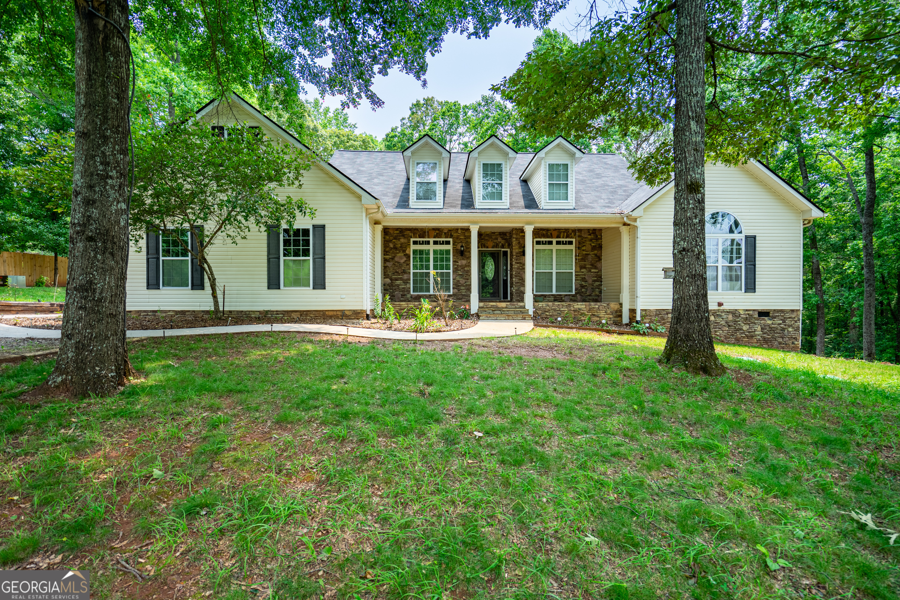 1671 Hightower RD