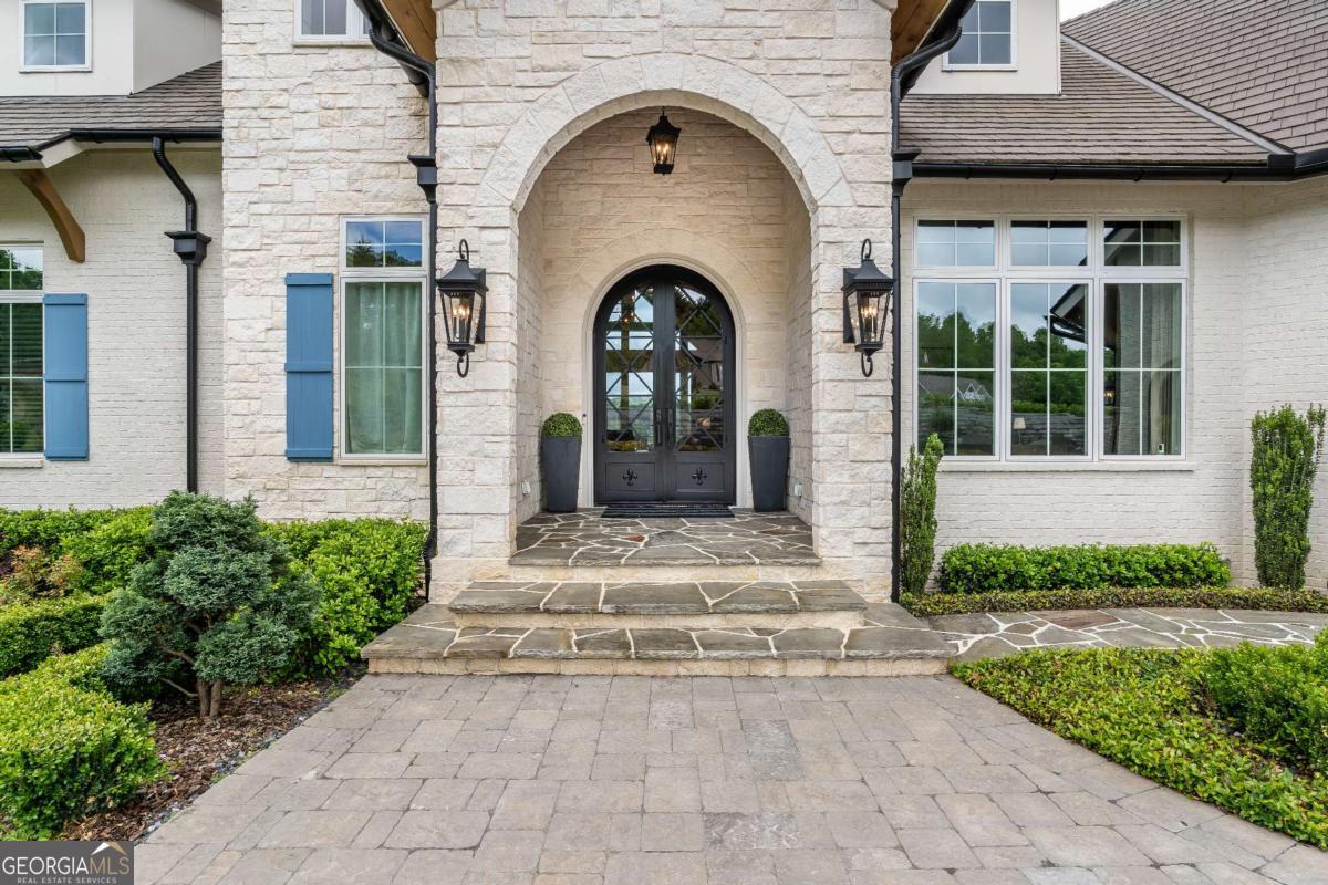488 Big Knoll DR