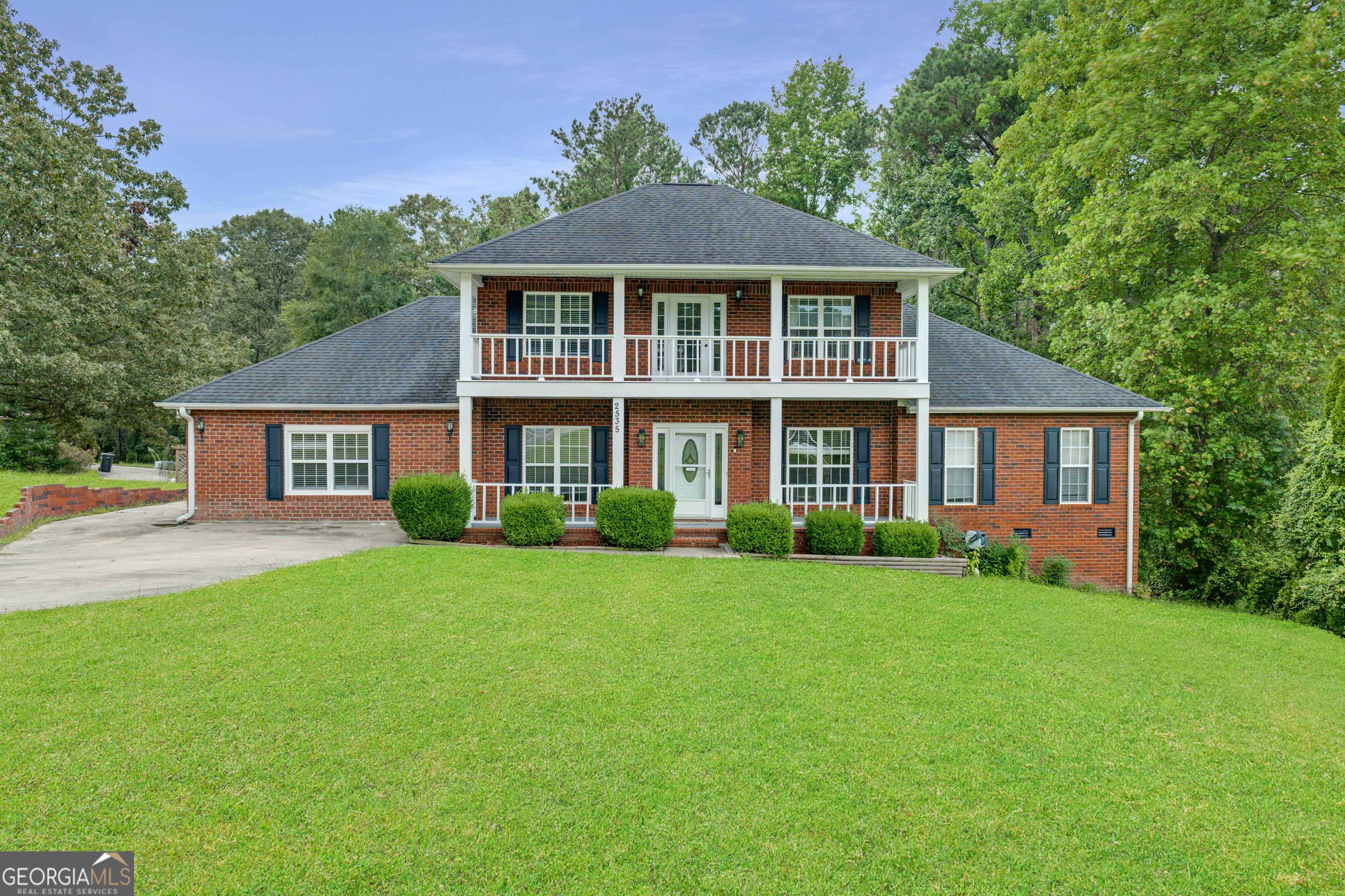 Stately 4 bedroom 2.5-bathroom brick estate home on 2.95 acres. Pristine white completely renovated kitchen with all new modern appliances and gorgeous flooring. Tasteful updates throughout the entire interior and exterior of home! The main floor features include a family room with a wood burning fireplace, separate formal living & dining rooms. Owner suite is also located downstairs w/his & her walk-in closets, private bathroom w/ceramic tile, his & her sinks, custom tile shower & Jacuzzi tub! Spacious laundry room provides additional storage. Large flex/rec room downstairs provides even more storage space!! Upstairs are 3 additional bedrooms, a spacious bathroom, walk-in linen closet & access to the 31' x 5' covered balcony. Enjoy the covered front porch and 13' x 12' back deck. Plenty of parking & yard space. Close to Fort Gordon, shopping and restaurants. Call today for your private viewing.