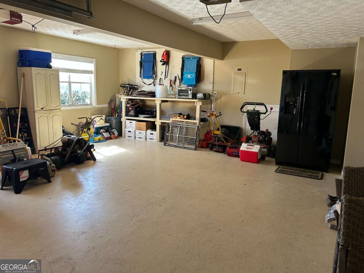 2550 Valley Ridge DR