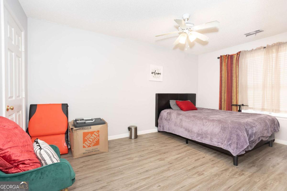 Eagle Glen - Residential