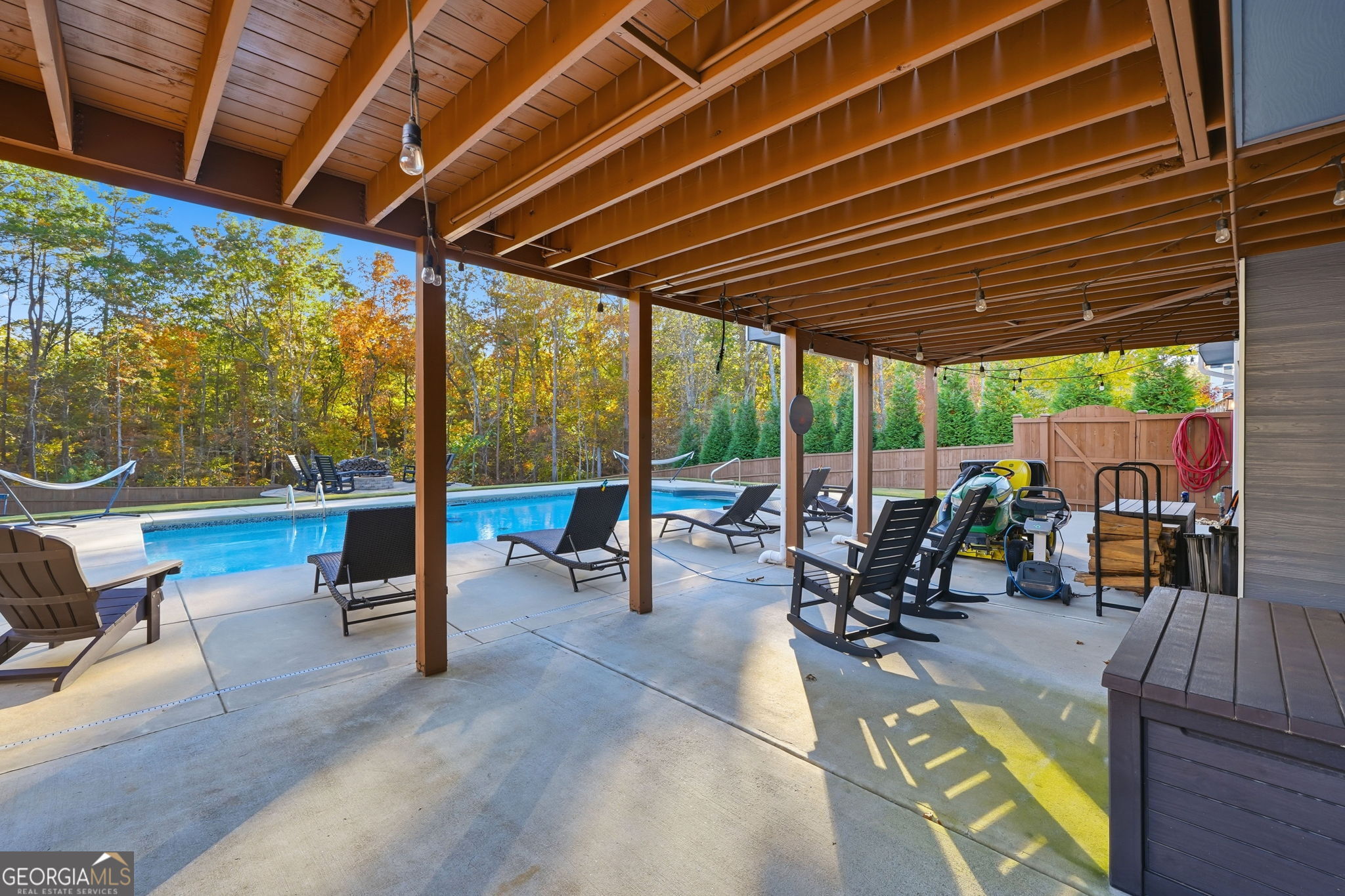 Wilshire Estates - Residential