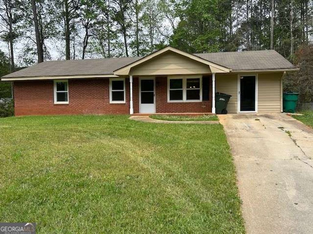 Photo of 105 Longstreet Circle, Oxford, GA 30054 (MLS # 10758035)