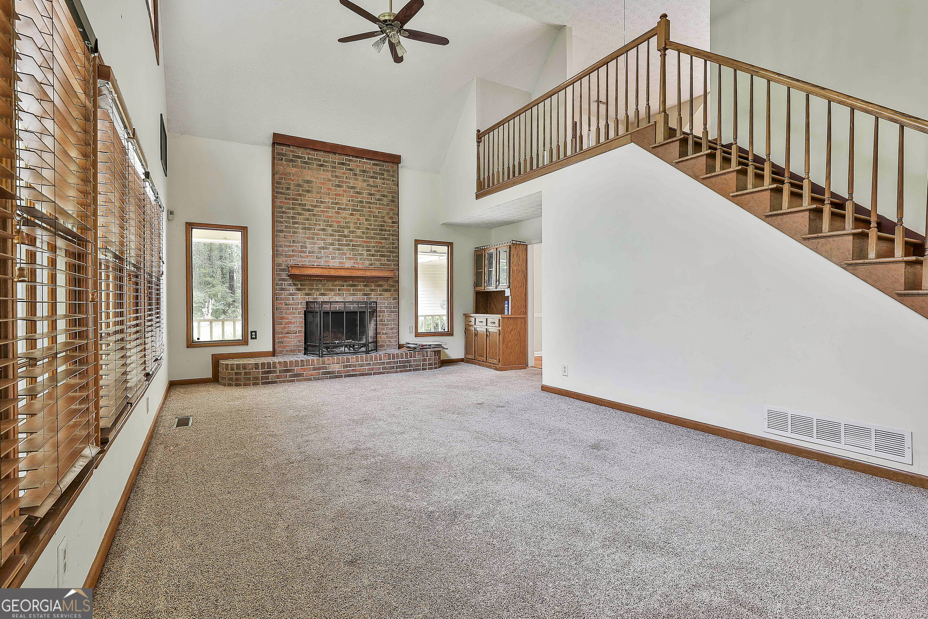 161 Ellison RD