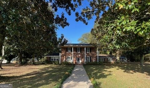 A home in Canon