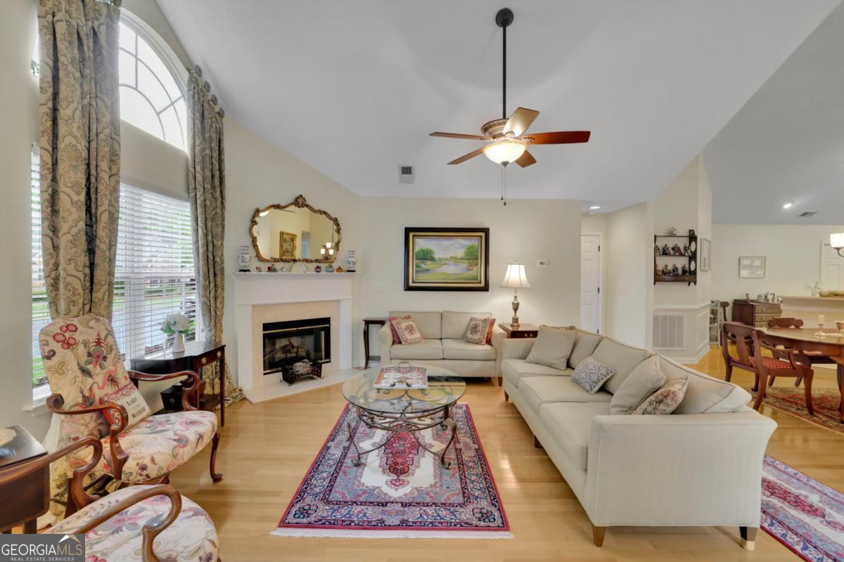 1105 Sweet Apple CIR