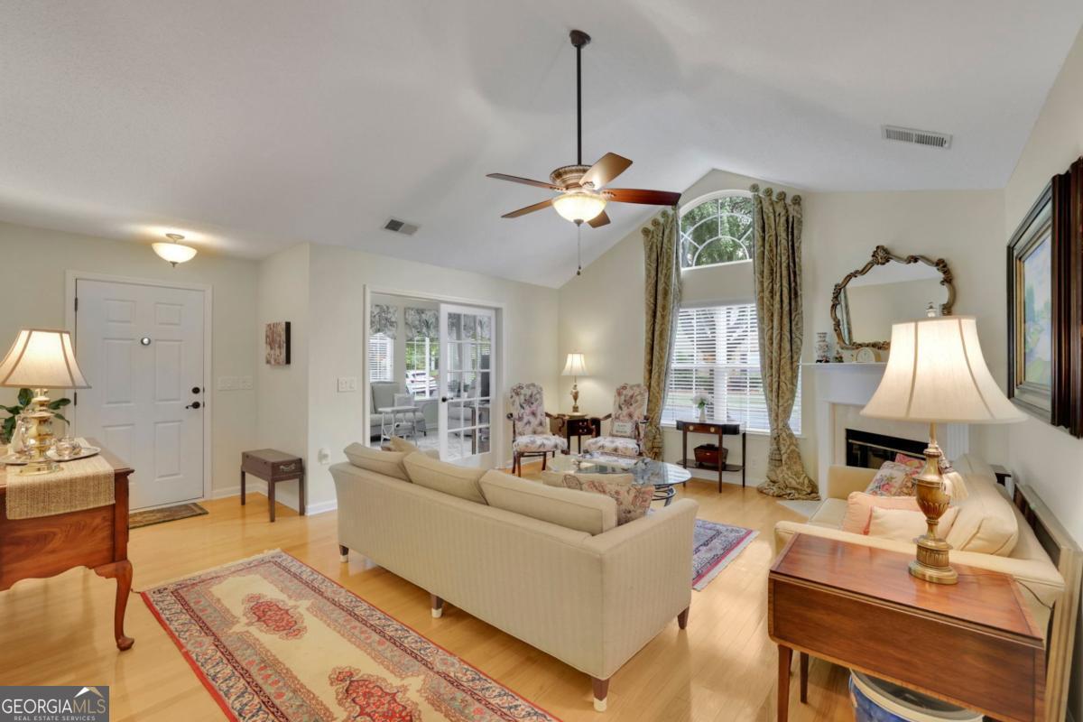 1105 Sweet Apple CIR