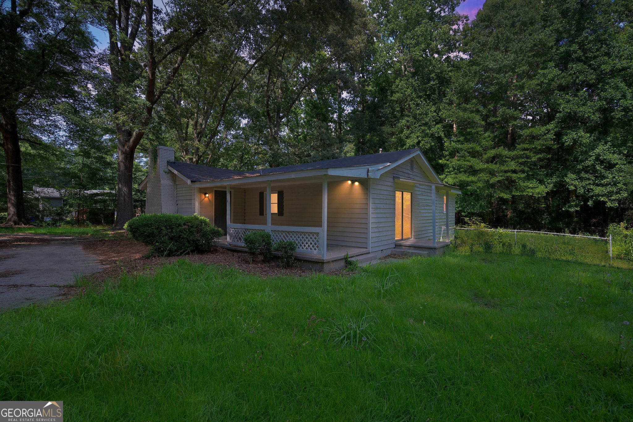 6770 Burkhead DR