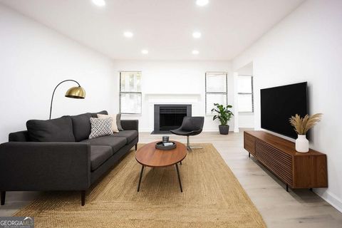 2712 Huntingdon chase Atlanta GA 30350