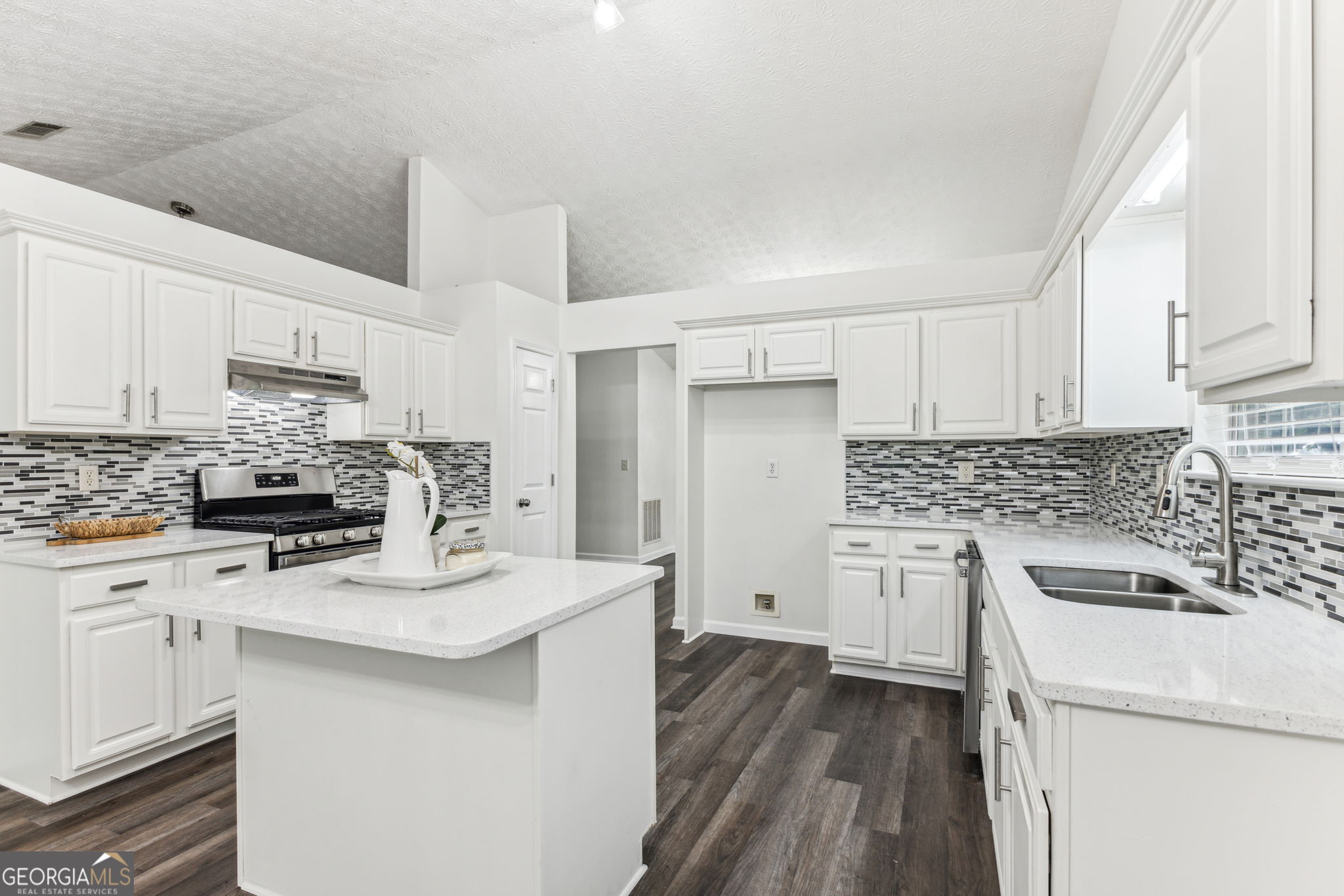 Cove Lake - Residential