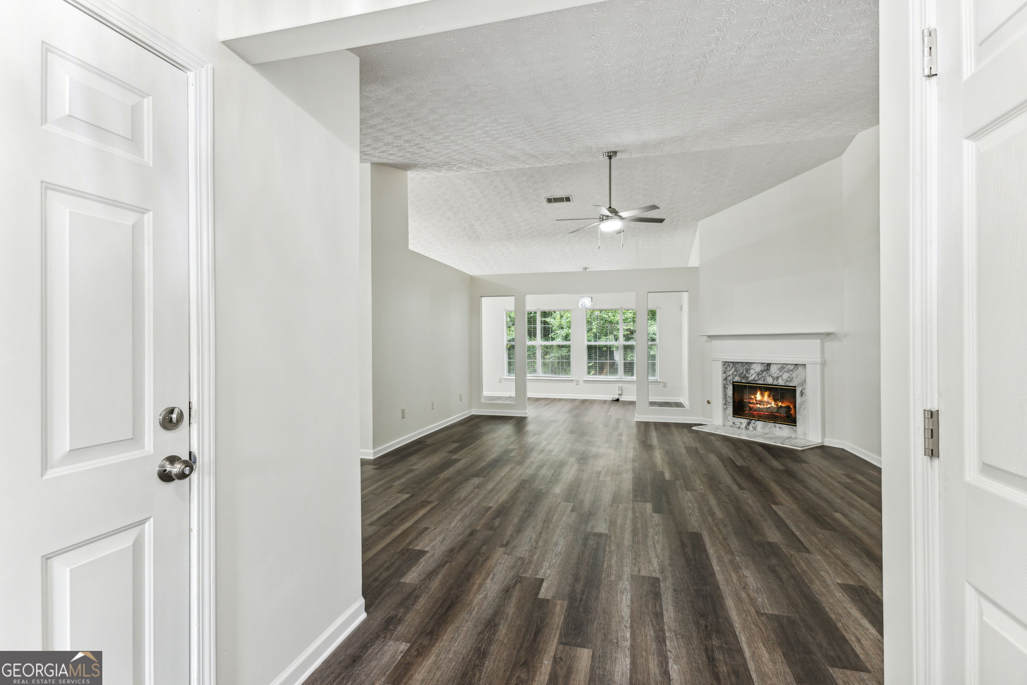 Cove Lake - Residential