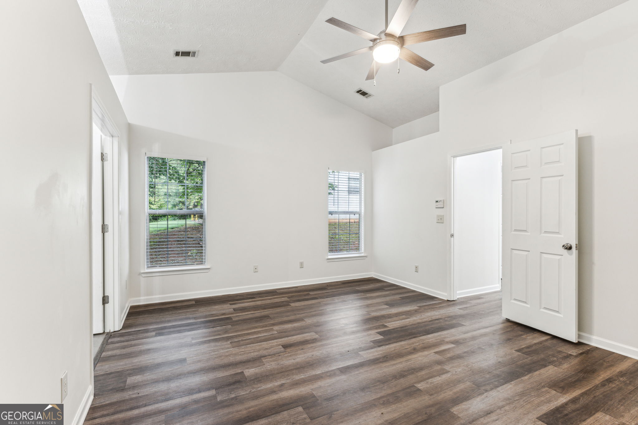 Cove Lake - Residential