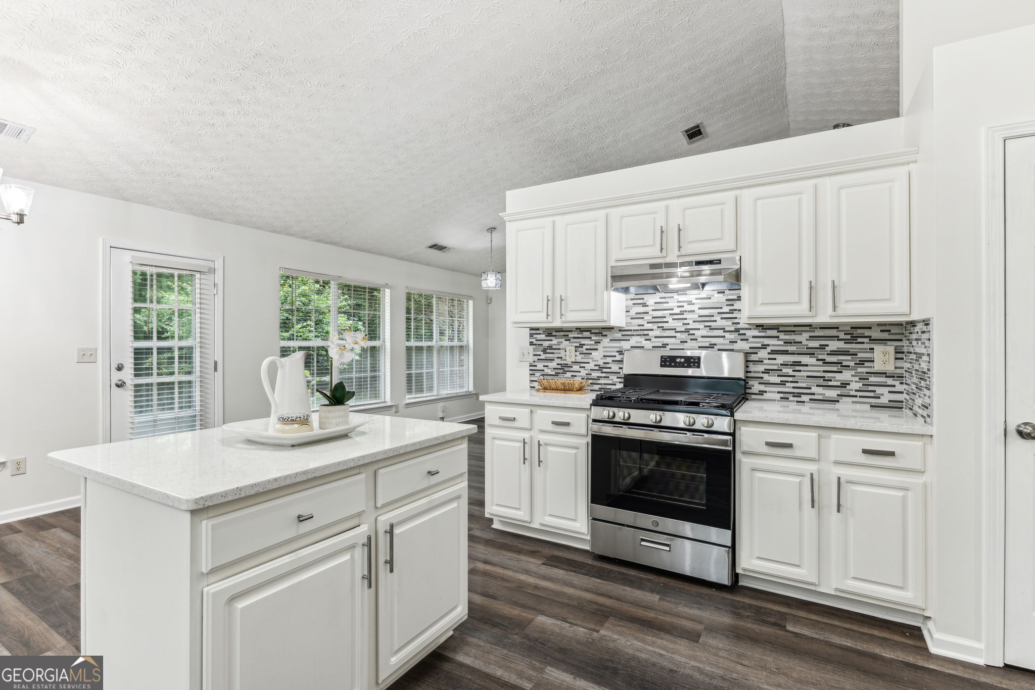 Cove Lake - Residential