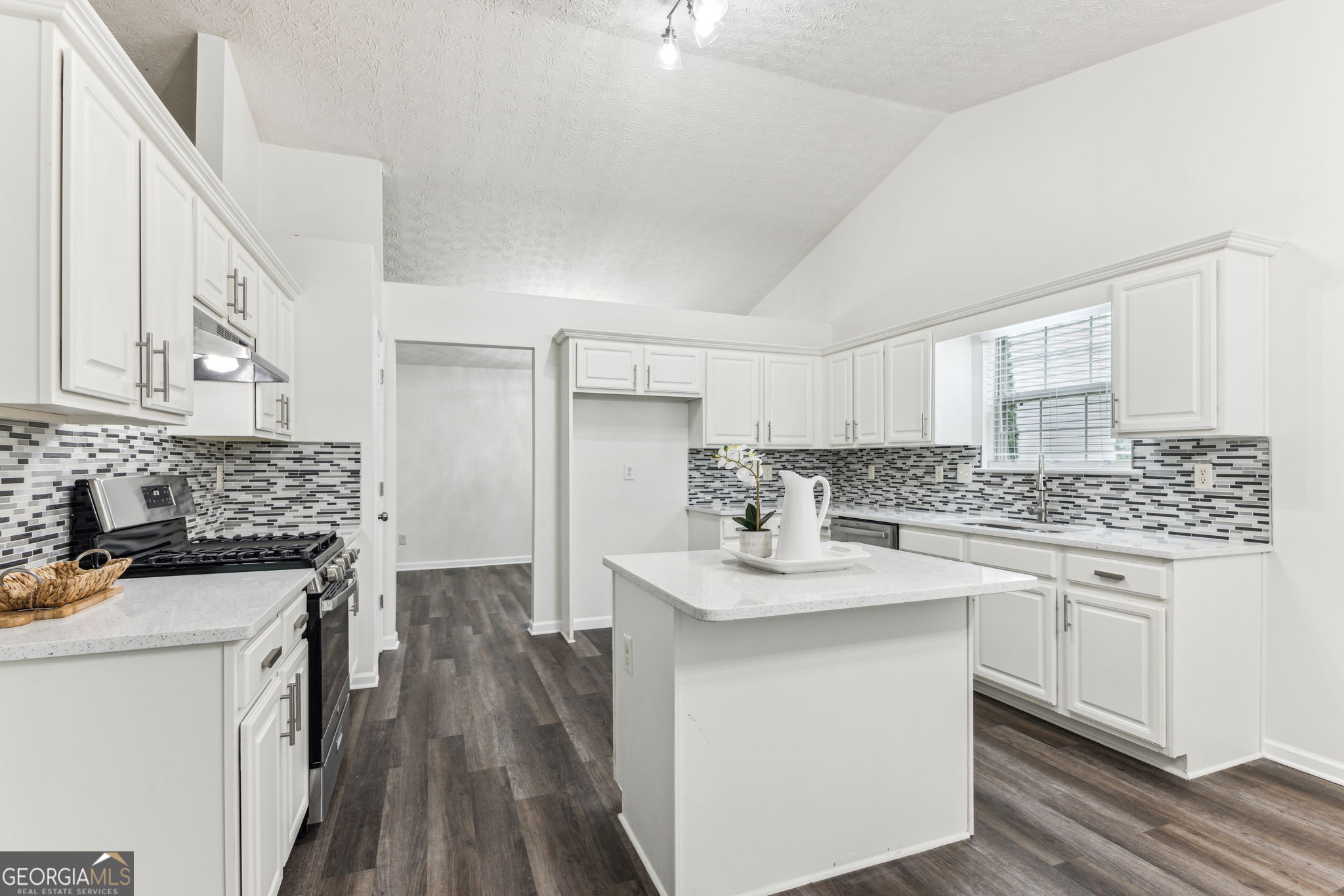 Cove Lake - Residential