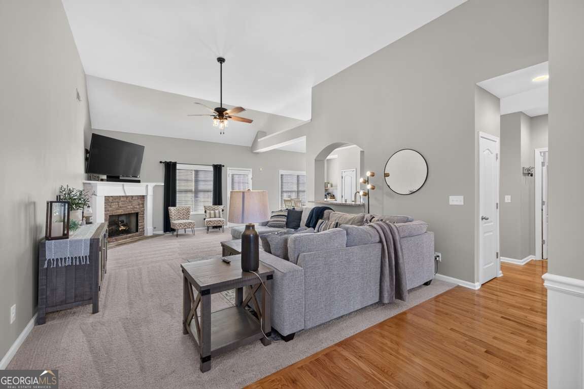 1129 Woodmere DR