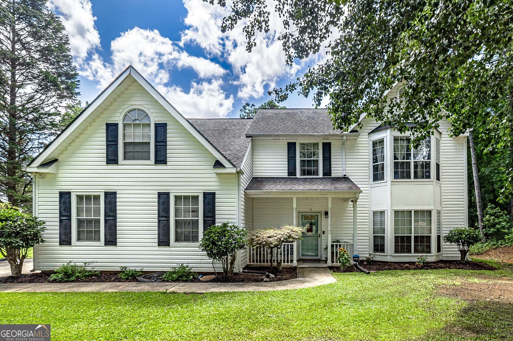 Welcome Home to this beautiful 4-bedroom, 2.5-bathroom home in the highly sought after Northgate school district! Located in a quiet cul-de-sac in an established neighborhood with no HOA, this charming home offers plenty of living space, and privacy in the fenced-in back yard oasis which features a sparkling in-ground pool! As you enter, you'll discover a formal living area, separate dining room, and updated kitchen which opens to a large, inviting family room! All bedrooms are located upstairs, including a large bonus/4th bedroom/flex room. With close proximity to local shopping and dining in Peachtree City and Newnan, plus quick access to Interstate 85, don't miss the opportunity to call this exceptional property your forever home!