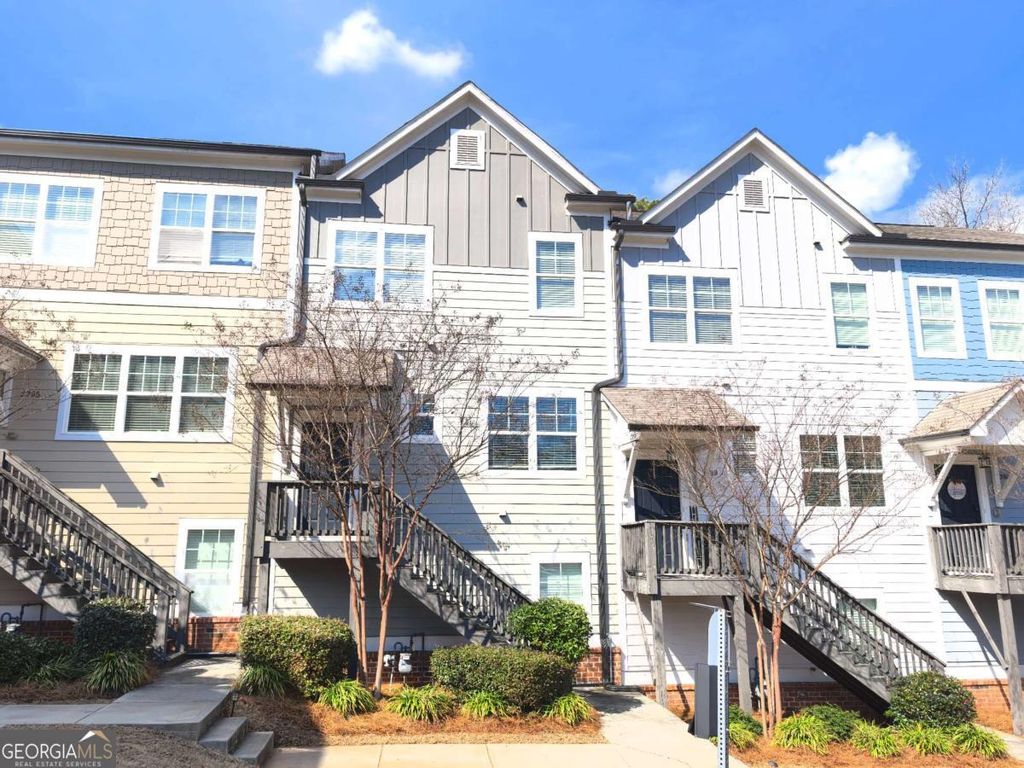 Photo of 3797 Oxford Circle, Atlanta, GA 30340 (MLS # 10707967)