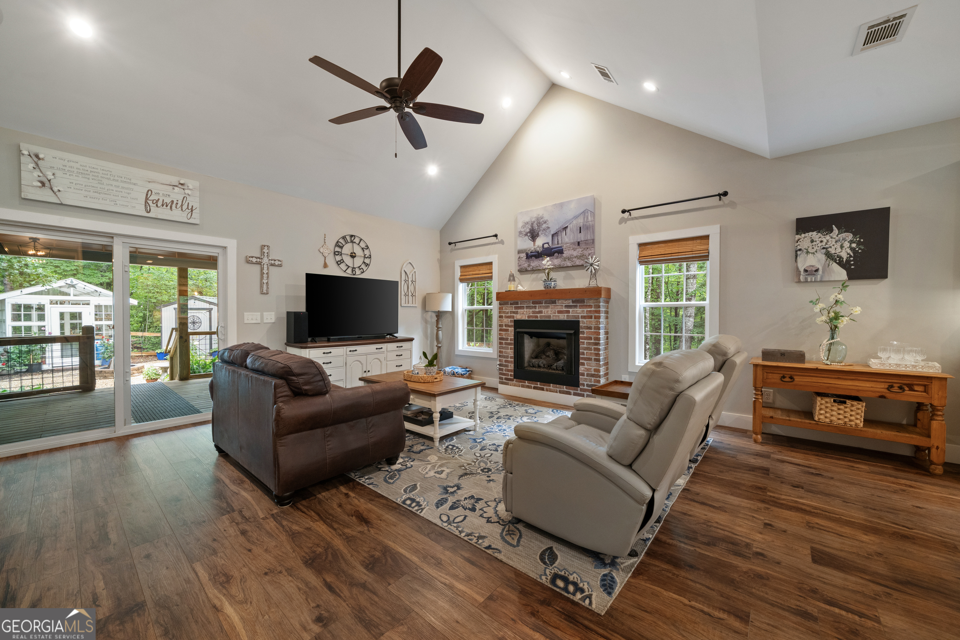 94 Chimney Ridge TRL