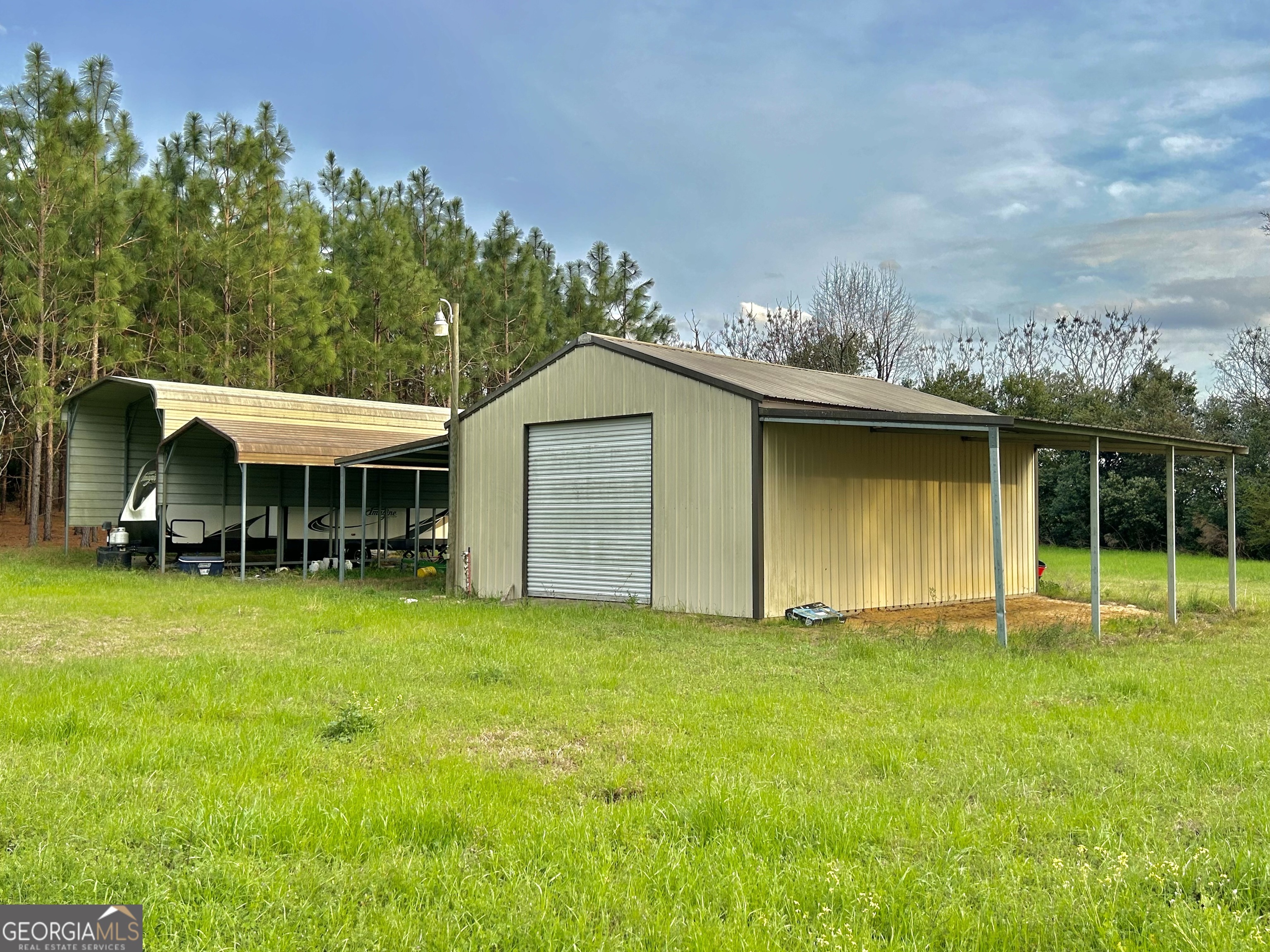 668 Ten Mile RD