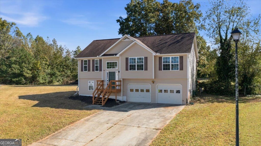 Photo of 188 Tricias Way, Temple, GA 30179 (MLS # 10877755)