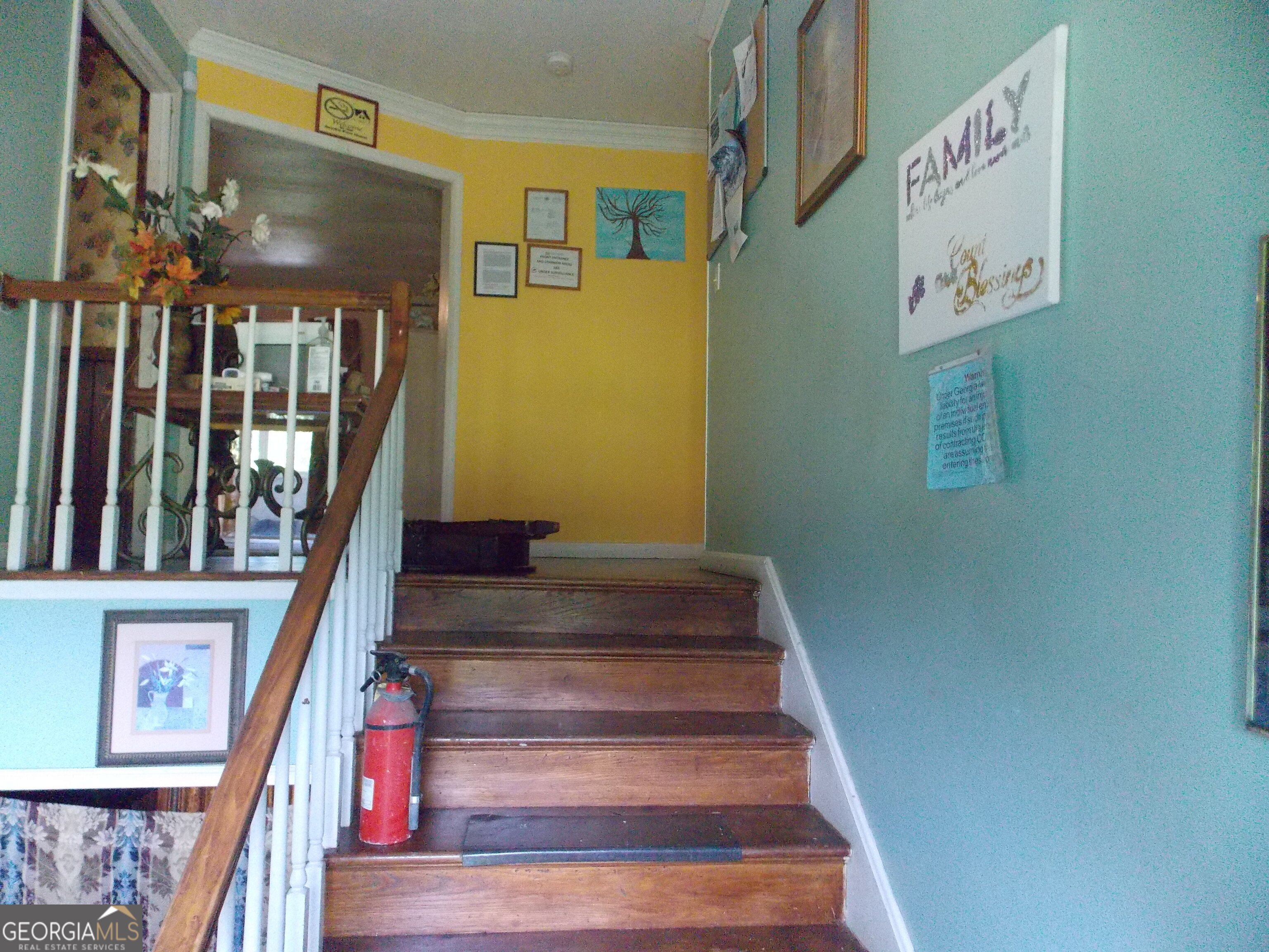 803 S Hairston RD