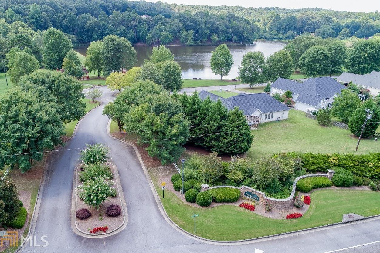Cruce Lake - Residential