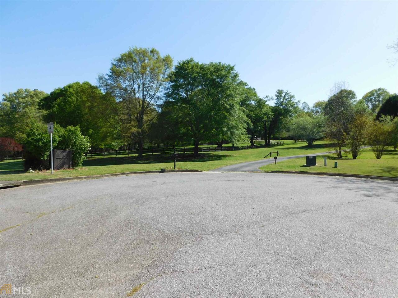 Cruce Lake - Residential