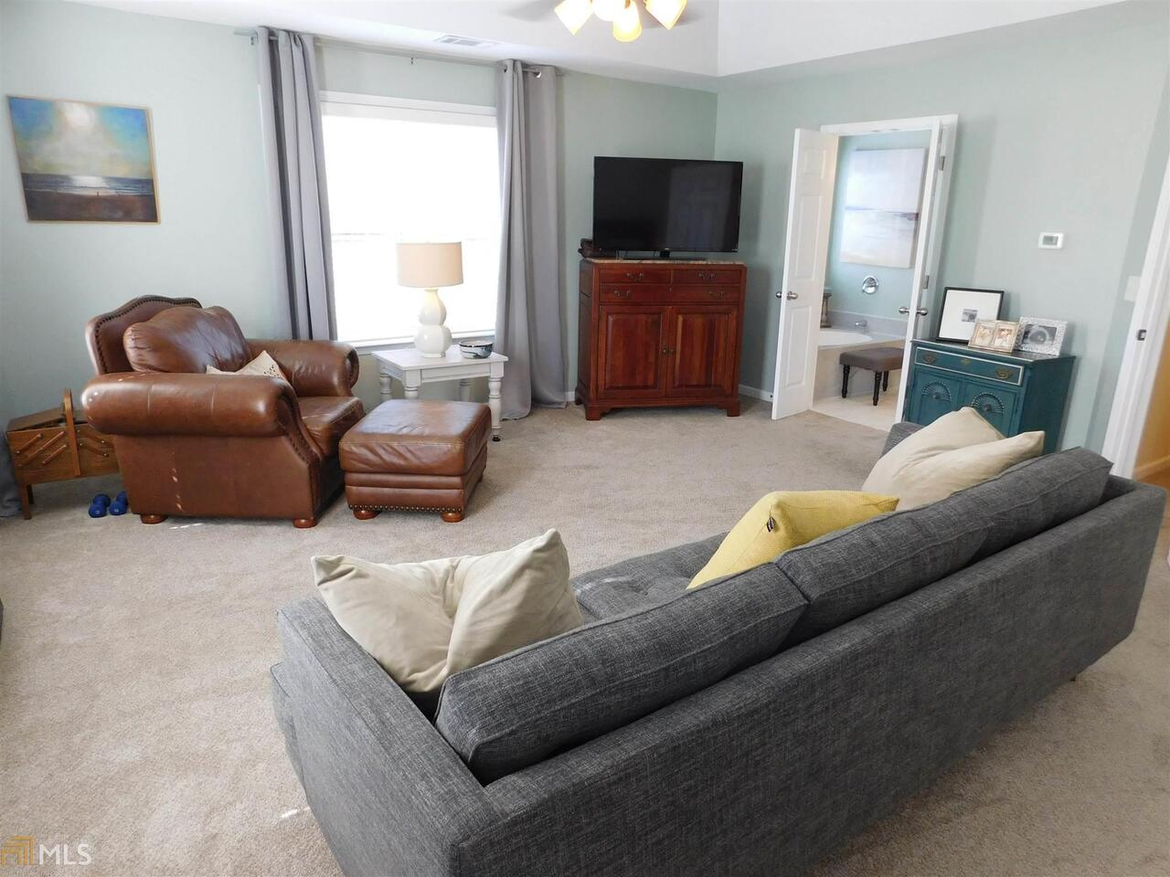 Cruce Lake - Residential