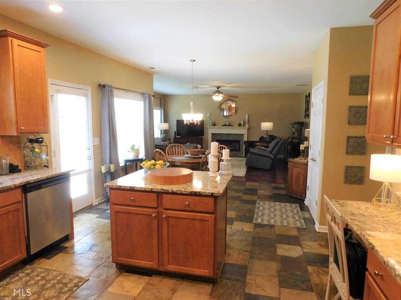 Cruce Lake - Residential