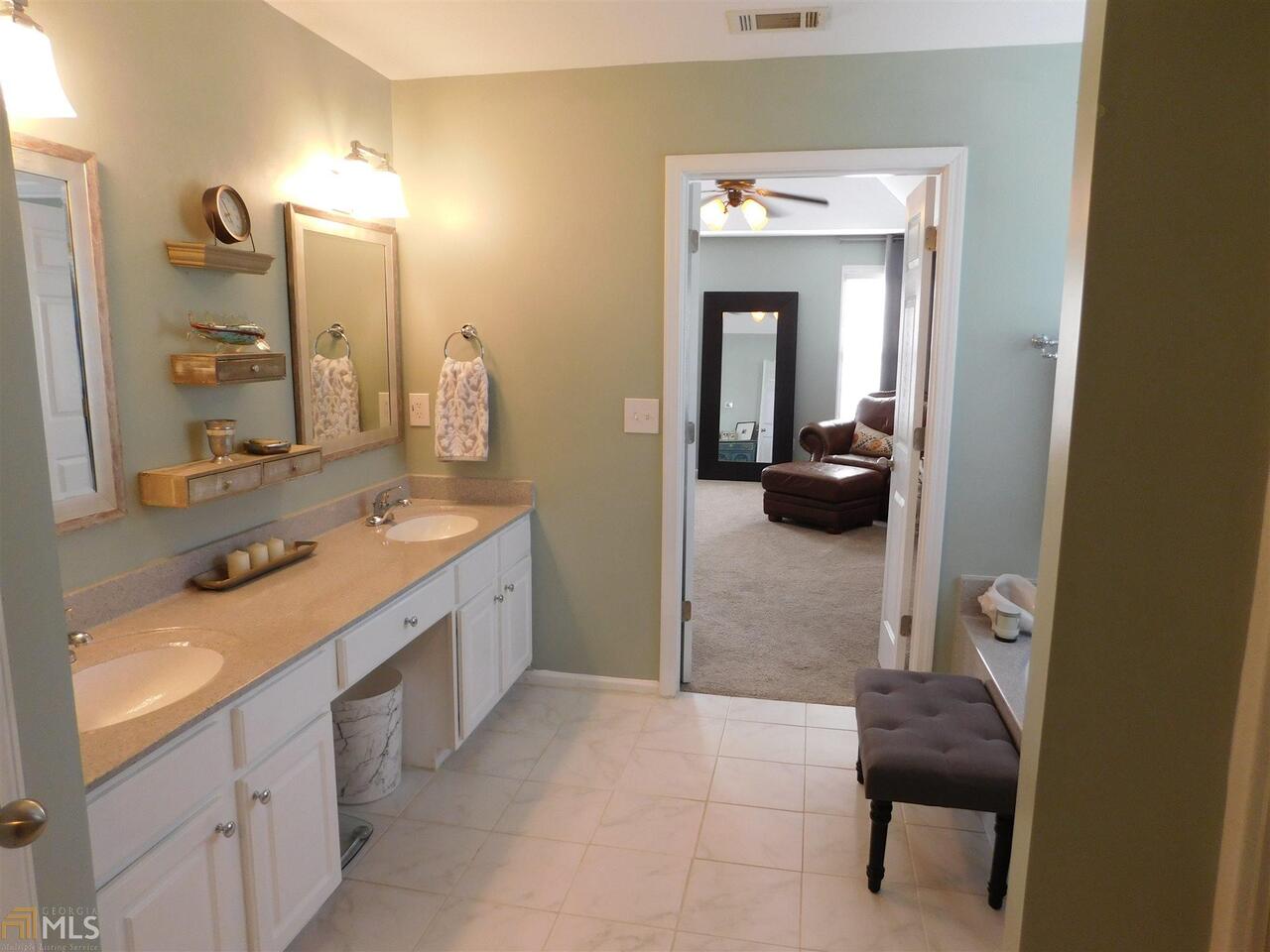Cruce Lake - Residential
