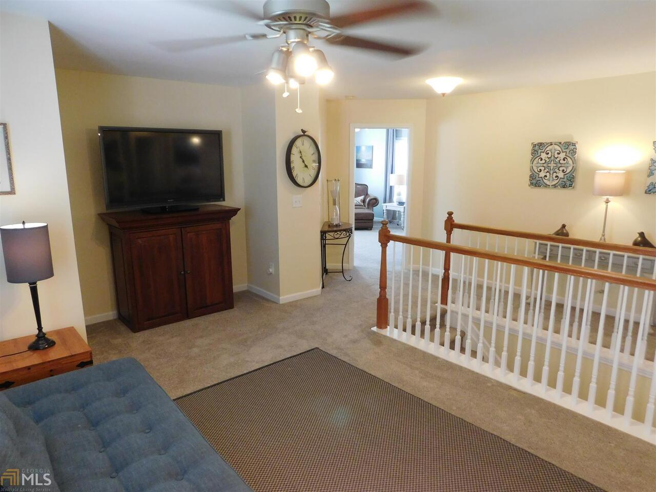 Cruce Lake - Residential