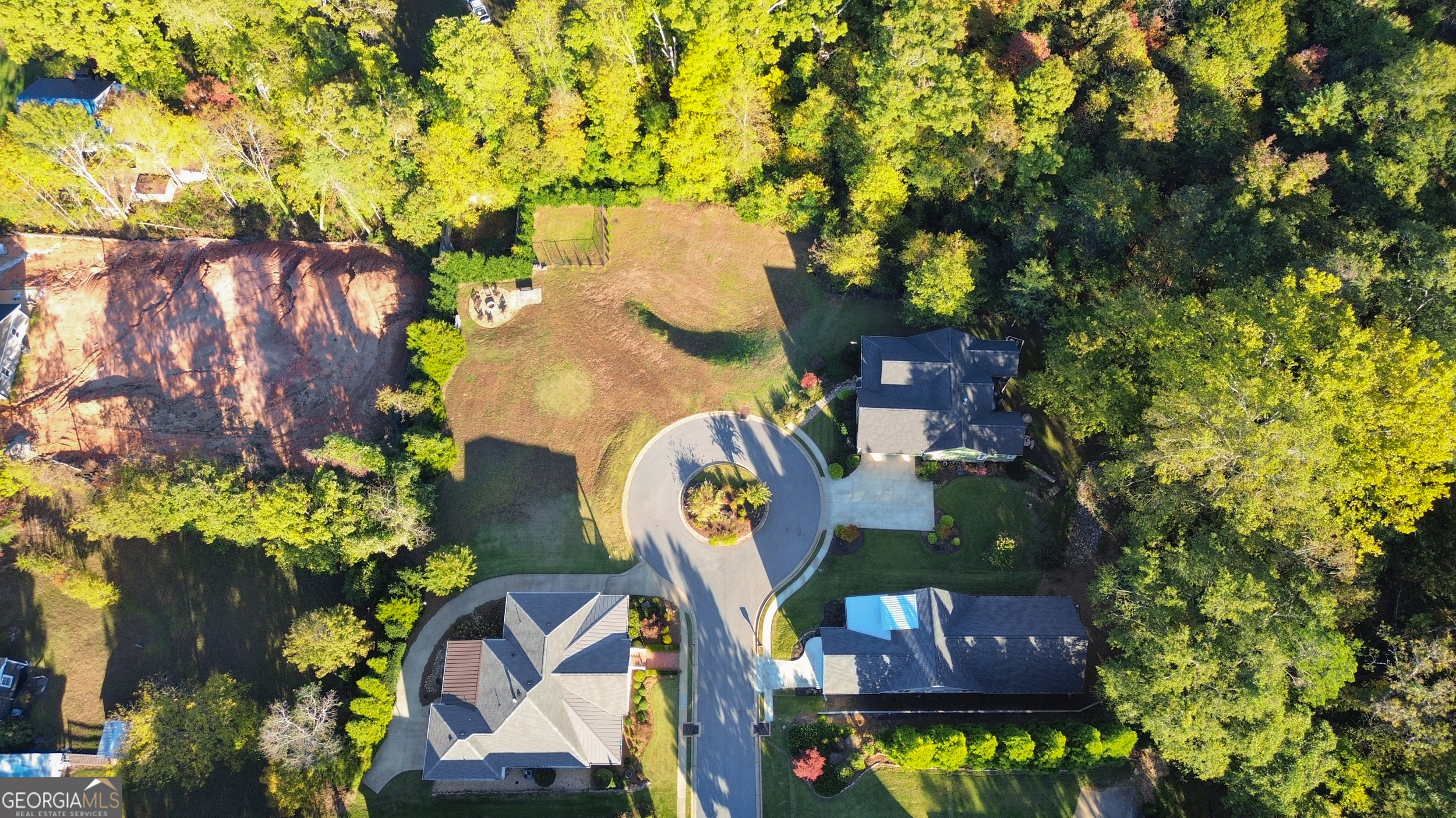 Prime in-town lot in downtown Clarkesville! This level lot offers a fantastic opportunity to build your dream home in one of the most charming areas of town. Just steps away from shopping, dining, and entertainment, and within easy access to local schools, this location combines convenience and community. Surrounded by the historic ambiance of Clarkesville, this lot is ready for your vision and perfectly situated for those who want to be in the heart of it all. Bonus - located directly next to green space! Don't miss this rare opportunity to own a piece of downtown!