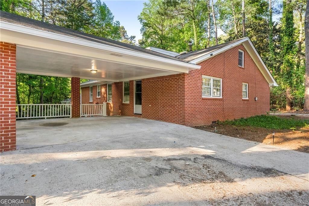 2612 Clairmont RD NE