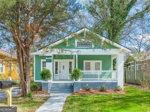 Photo of 1402 Graham Street SW, Atlanta, GA 30310 (MLS # 10753674)