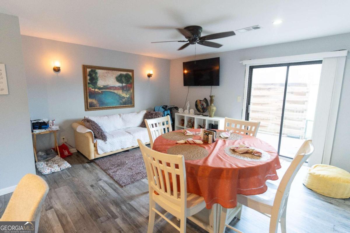Oakridge Condo - Residential