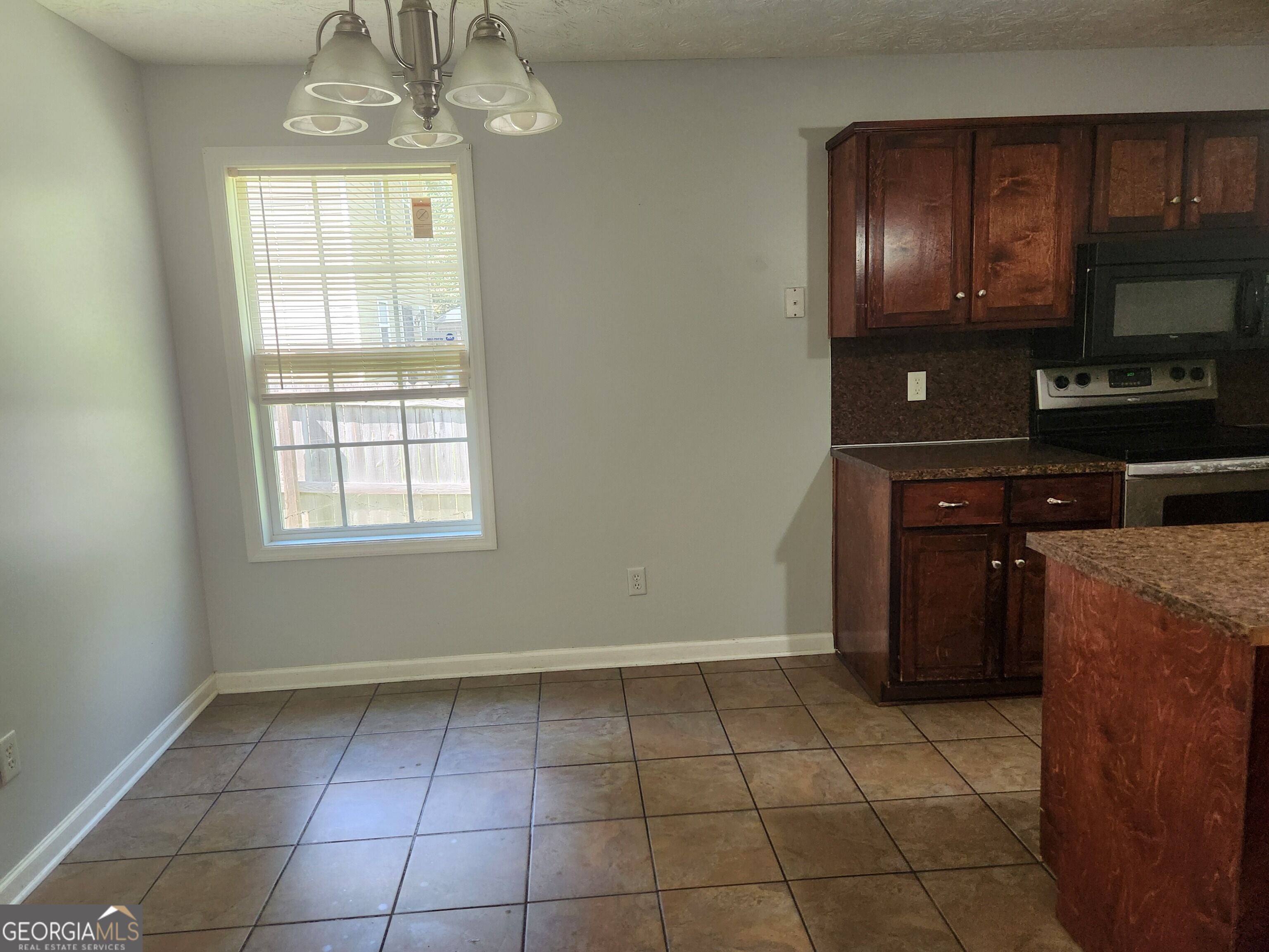 526 Vista DR