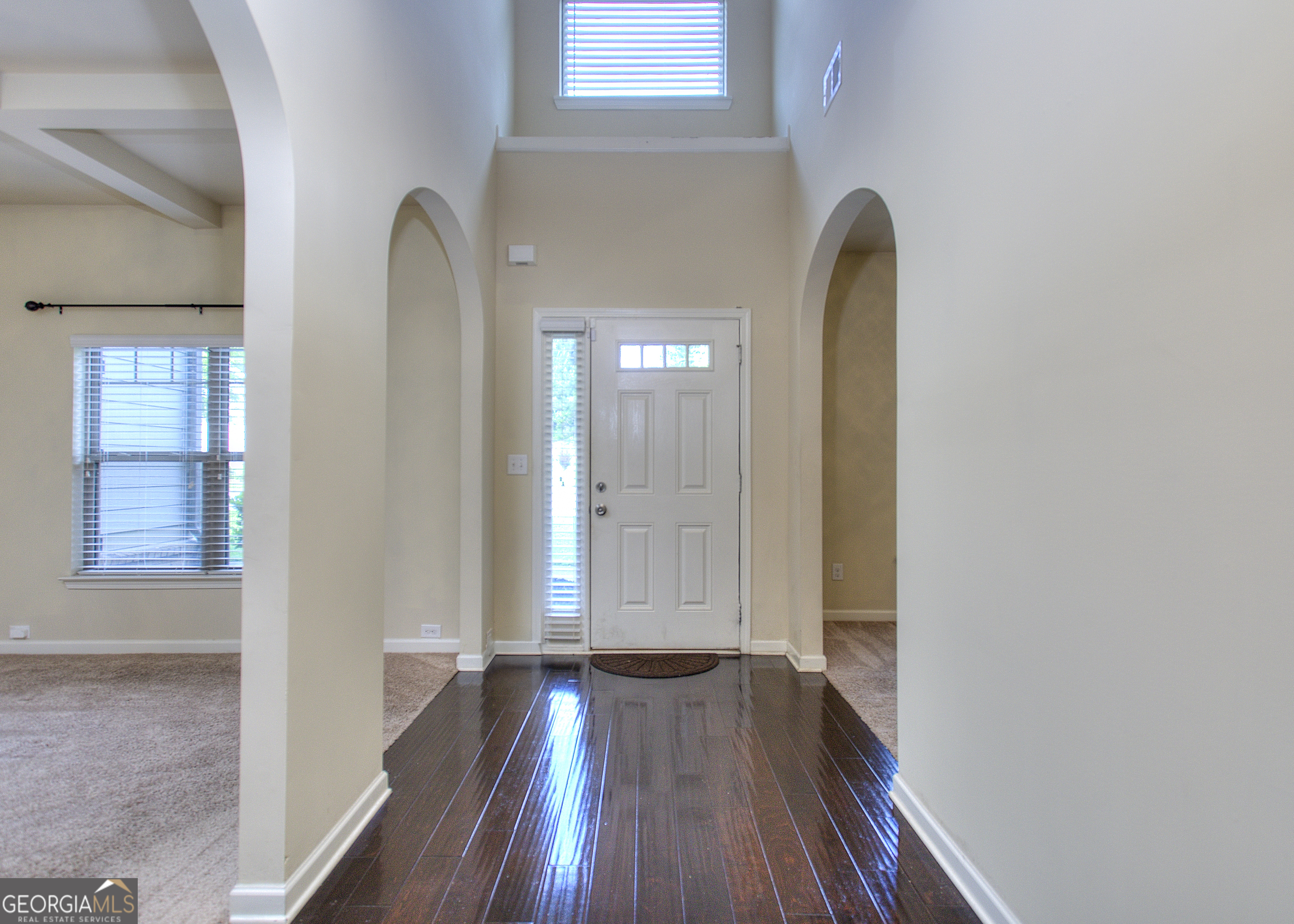 2817 Village Park DR E