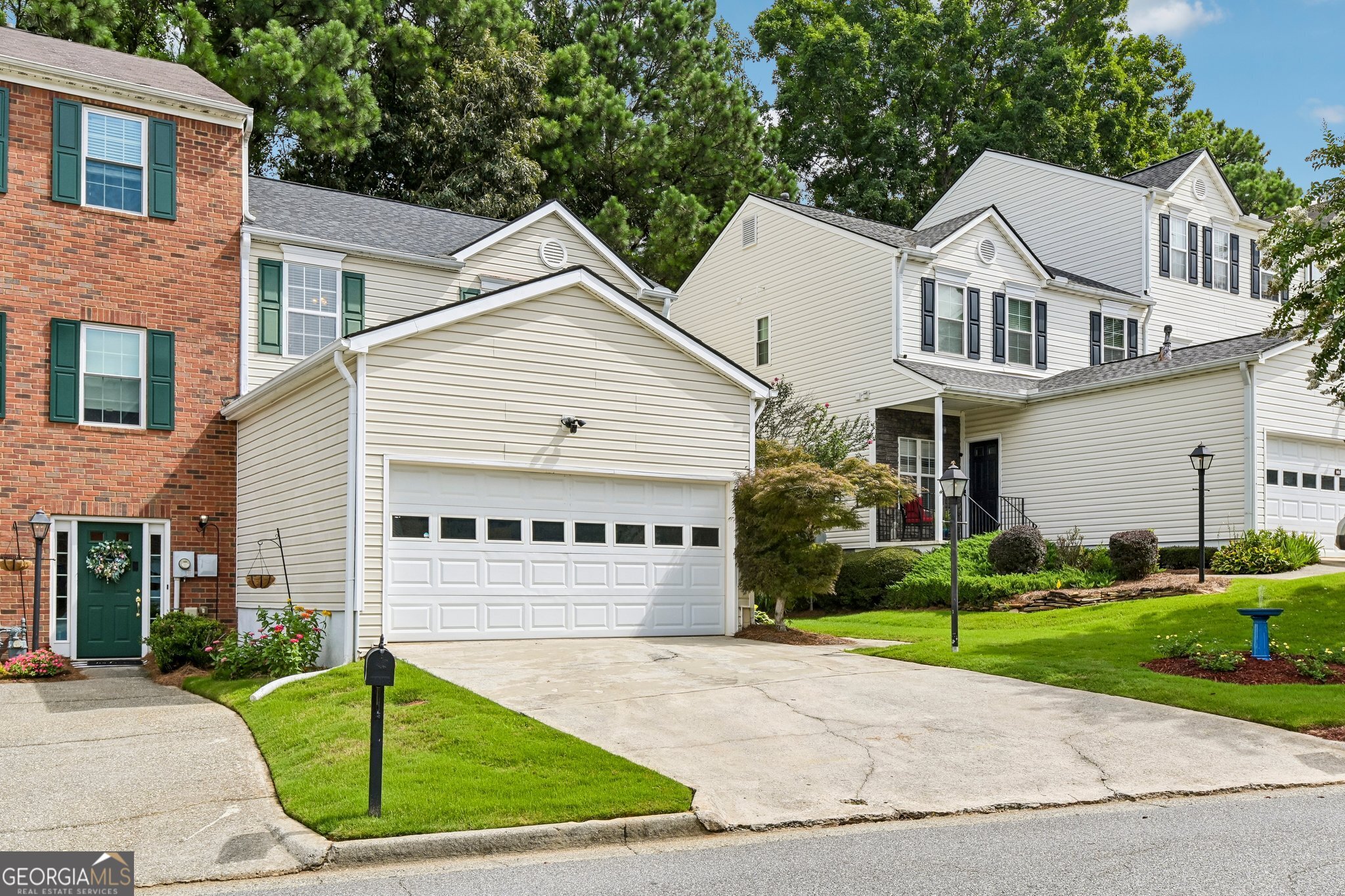 850 Abbotts Mill CT