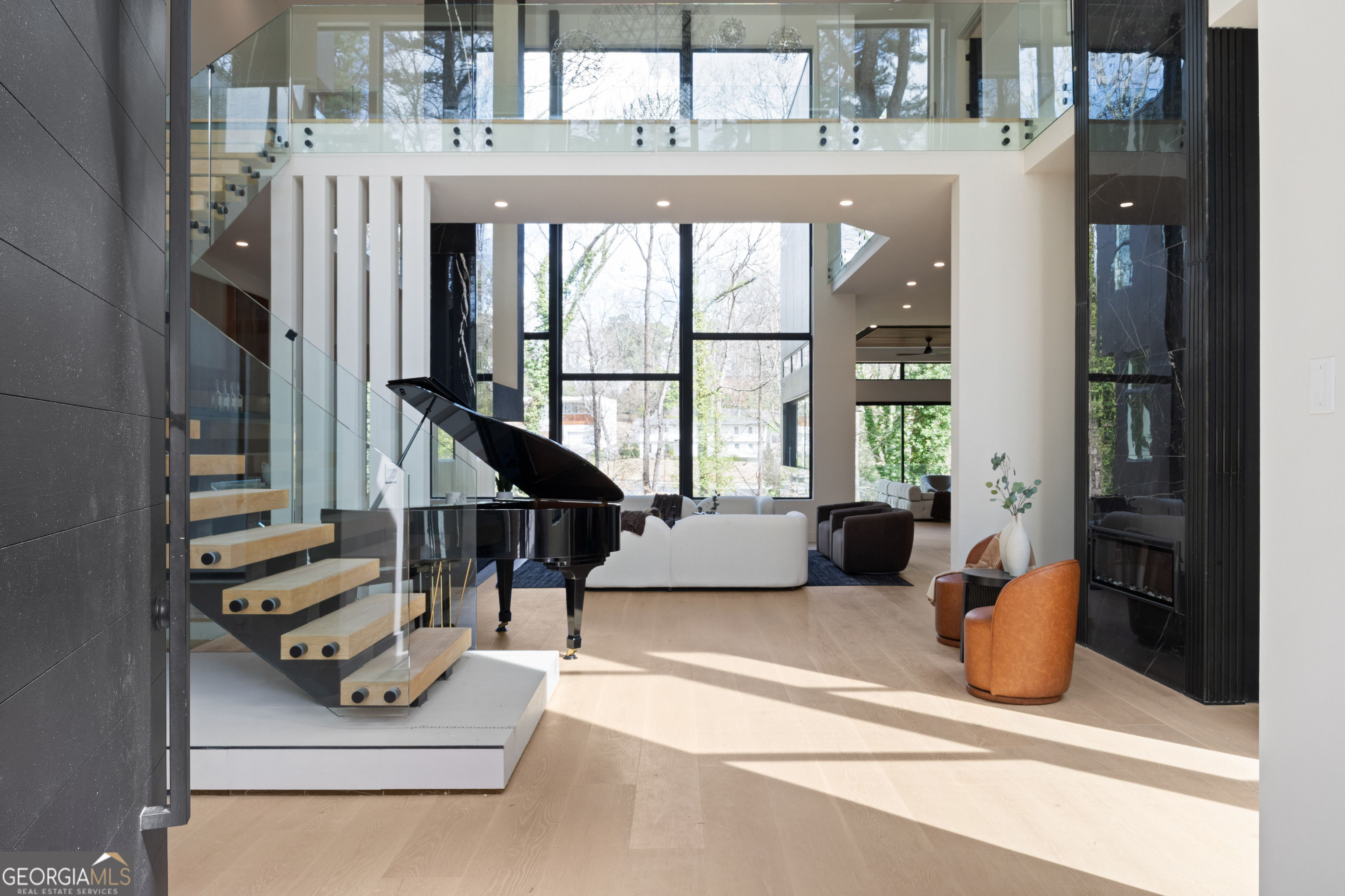 2147 Briarwillow DR NE