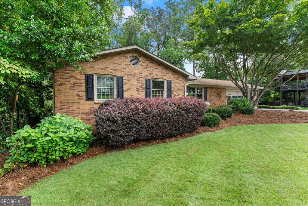 Photo of 290 Cochran Drive, Gainesville, GA 30506 (MLS # 10835056)