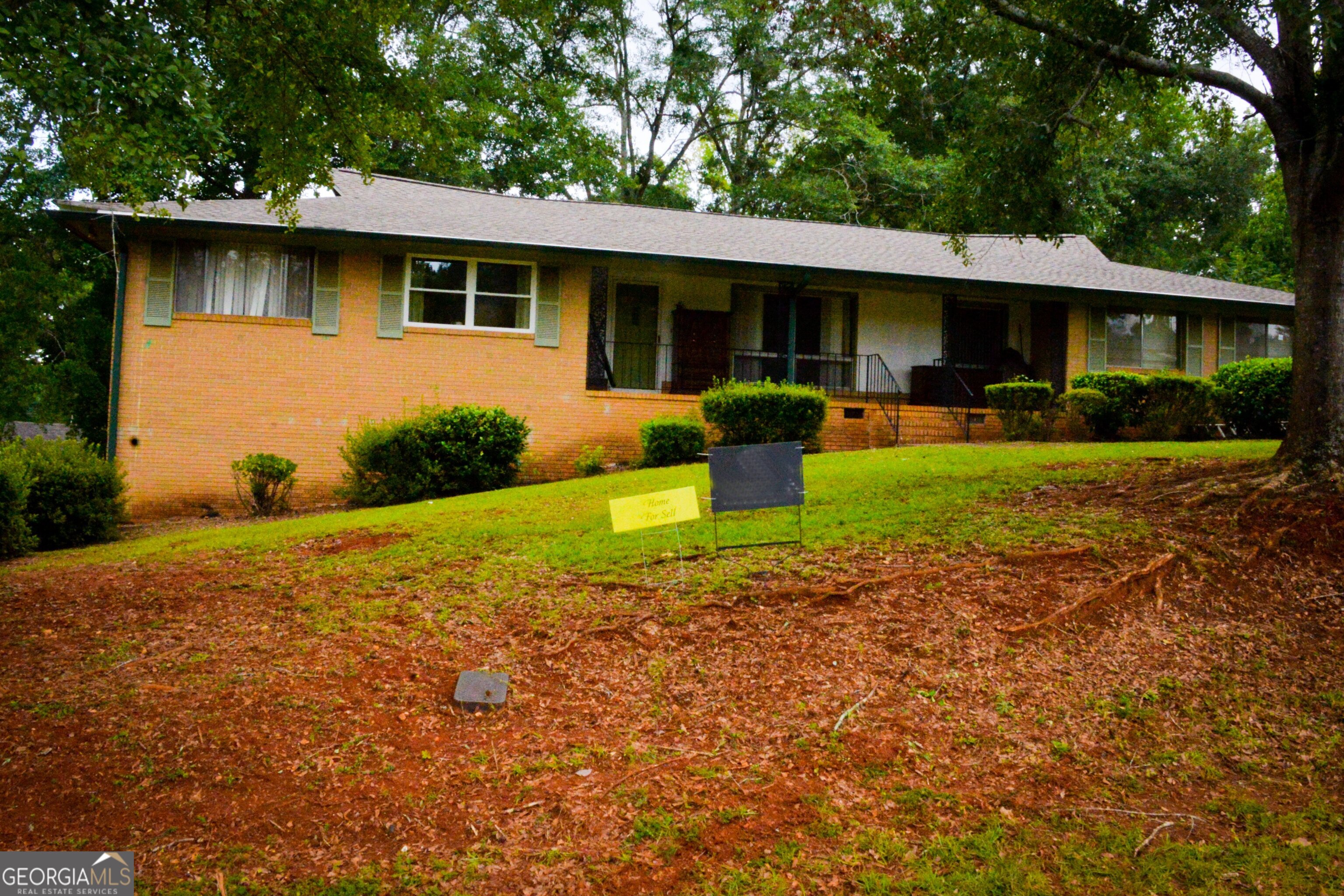 4 Sided Brick, 3 year old Roof. New gutters, Gutter guard installed all new floor covering. Large eat in Kitten, Great Room, 3 bedrooms, 2 bath, formal living room and dining room, Half basement, 6 person Hot Tub. On a Corner lot, it's size is 0.467 Acres. Lots of privacy this home of 1678 sq. feet is full of extras including a detached carport. If you do not reach me, please leave me a message and I will get back to you.