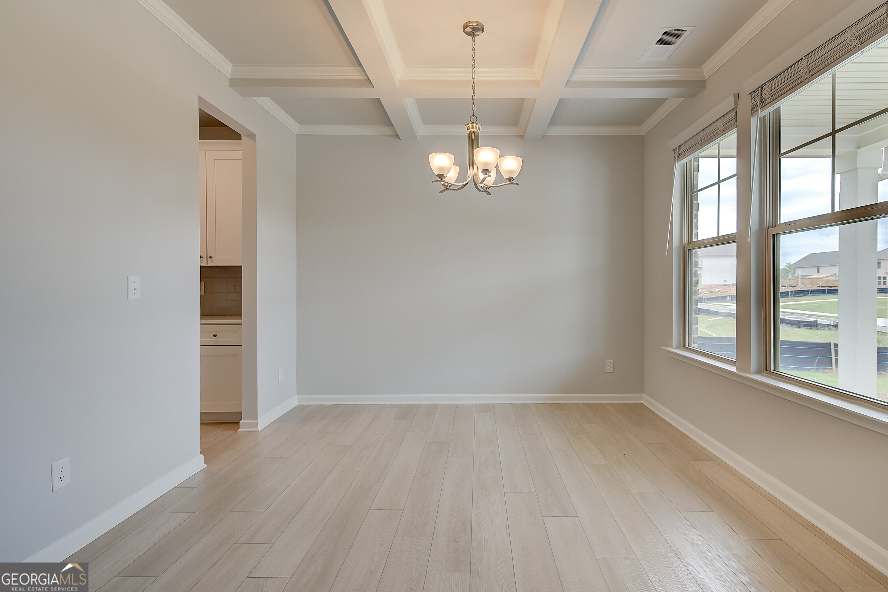 2436 Cadenza CIR