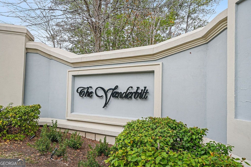 Photo of 3071 Lenox Road NE #11, Atlanta, GA 30324 (MLS # 10845043)